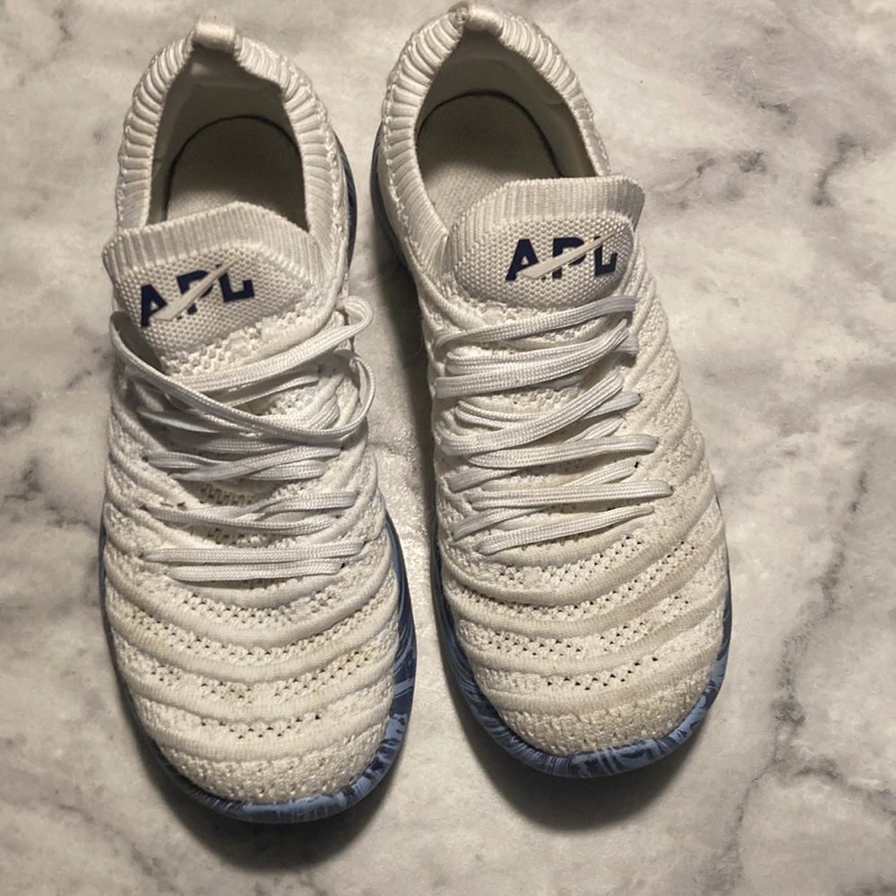 APL - Picture 5 of 15